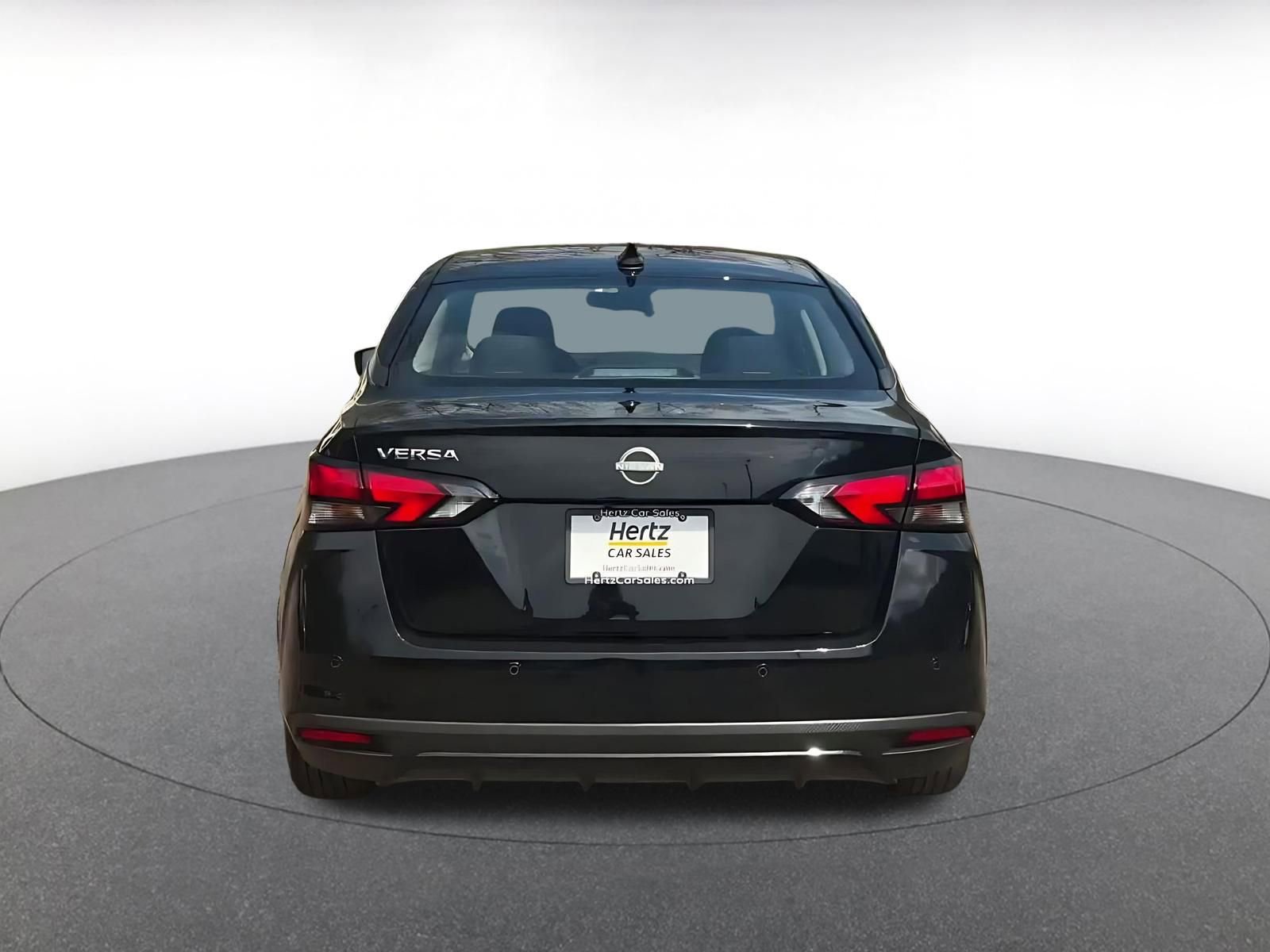 Used 2025 Nissan Versa SV FWD image 12