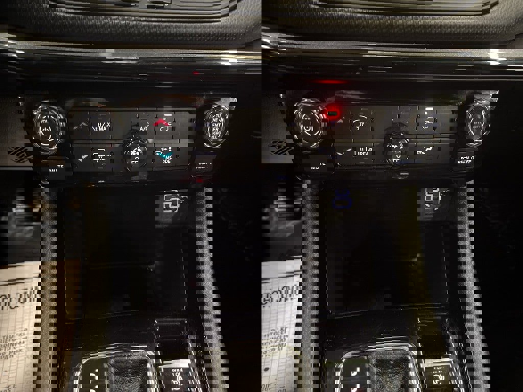 Used 2022 Jeep Compass Latitude image 22