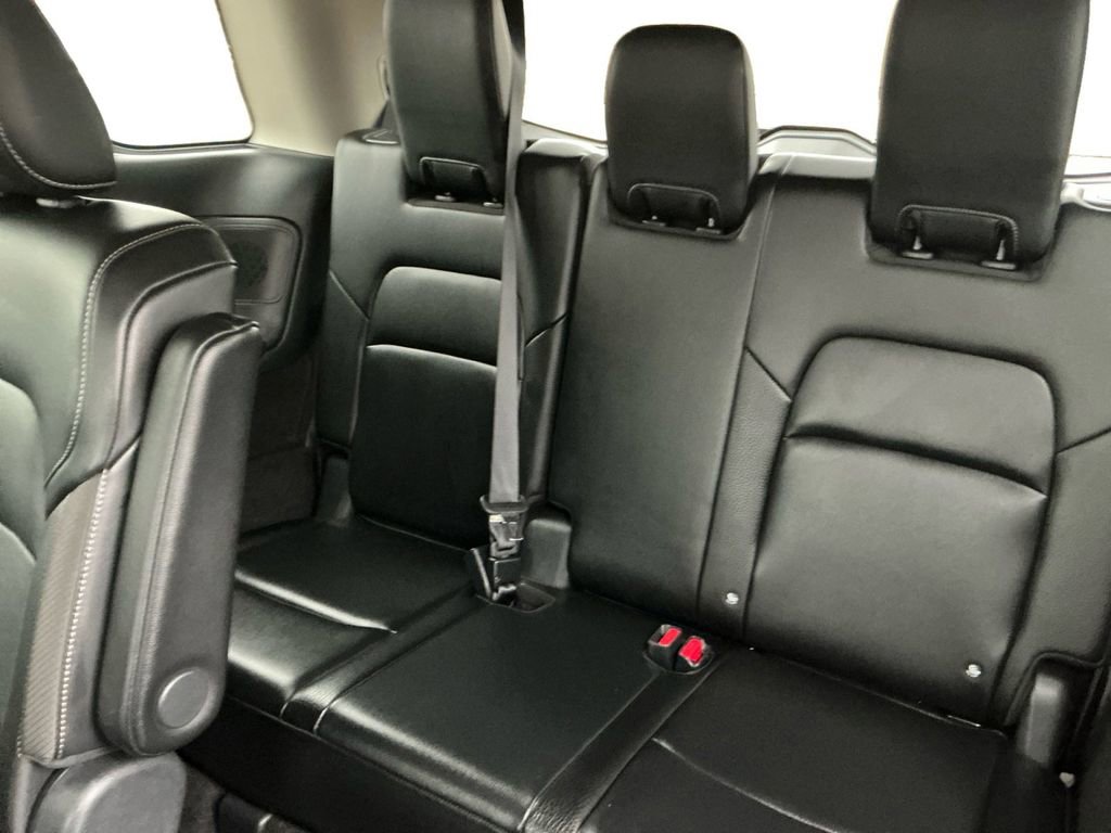 Used 2024 Nissan Pathfinder SL w/ SL Premium Package image 21