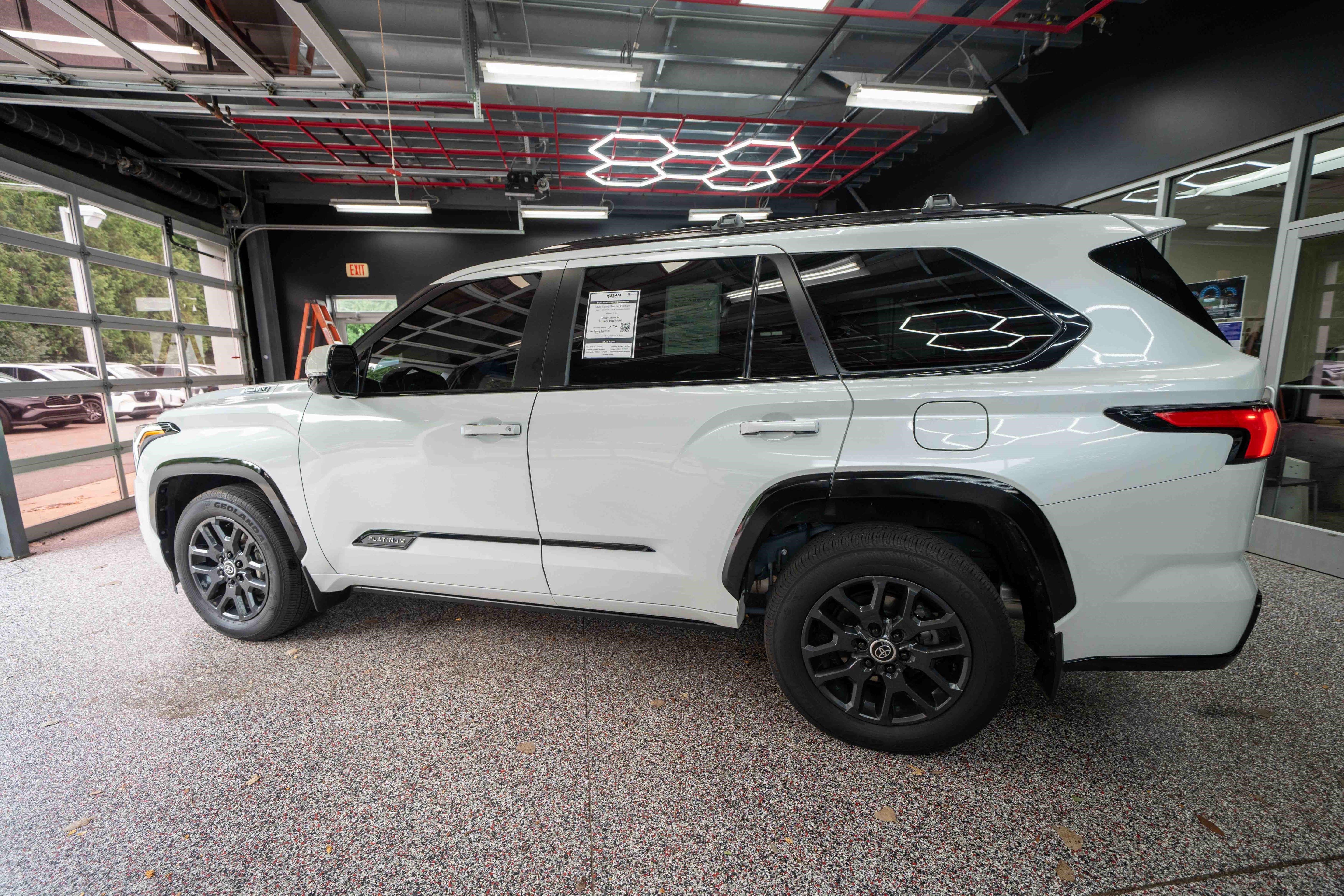 Used 2024 Toyota Sequoia Platinum AWD/4WD image 2
