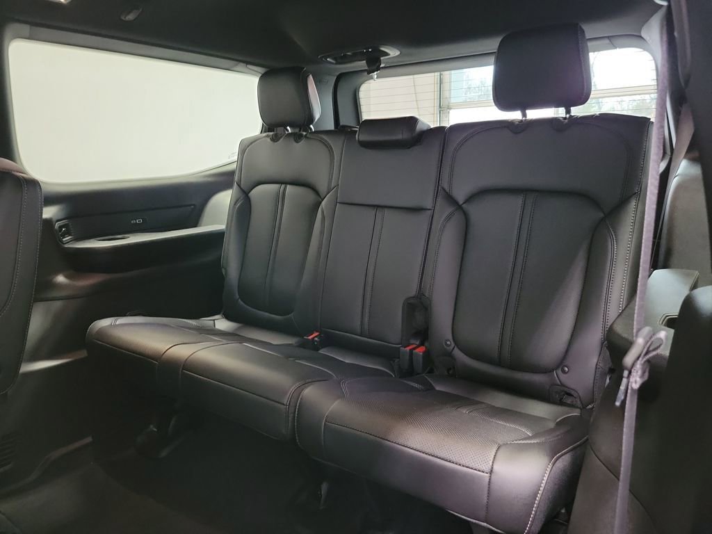 New 2026 Jeep Grand Wagoneer 4WD image 9