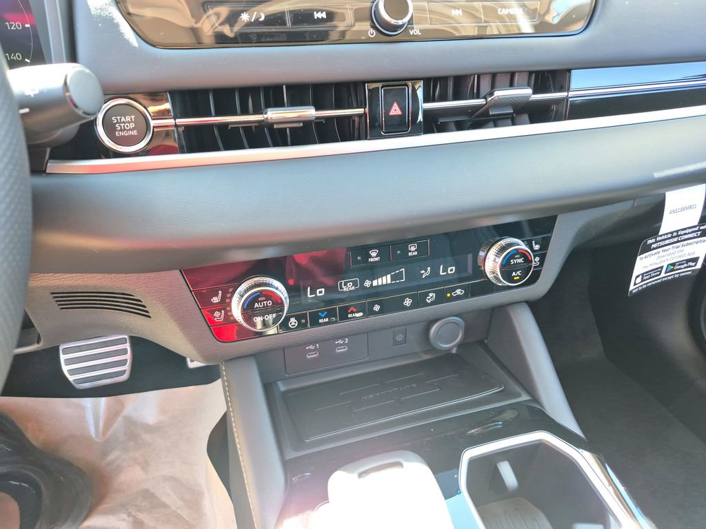 New 2026 Mitsubishi Outlander SEL FWD image 18