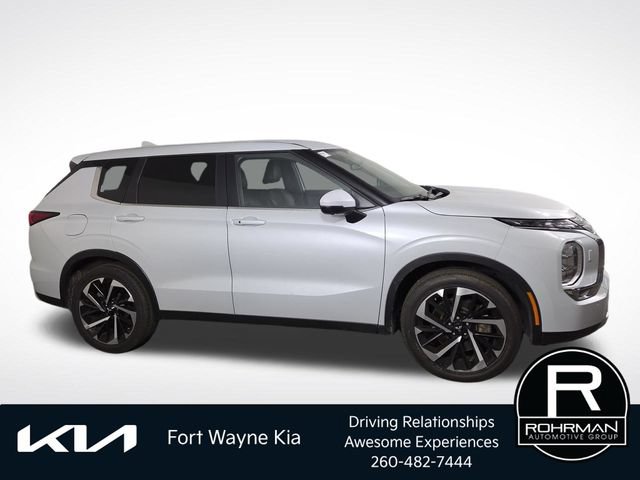 Used 2024 Mitsubishi Outlander SE AWD/4WD image 5