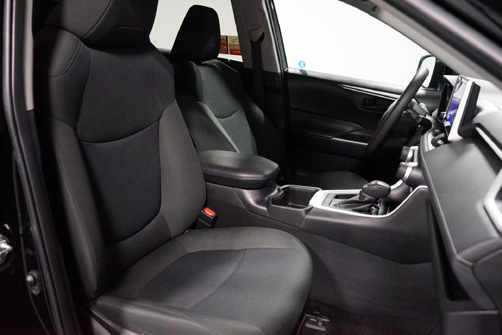 Certified 2024 Toyota RAV4 LE FWD image 26