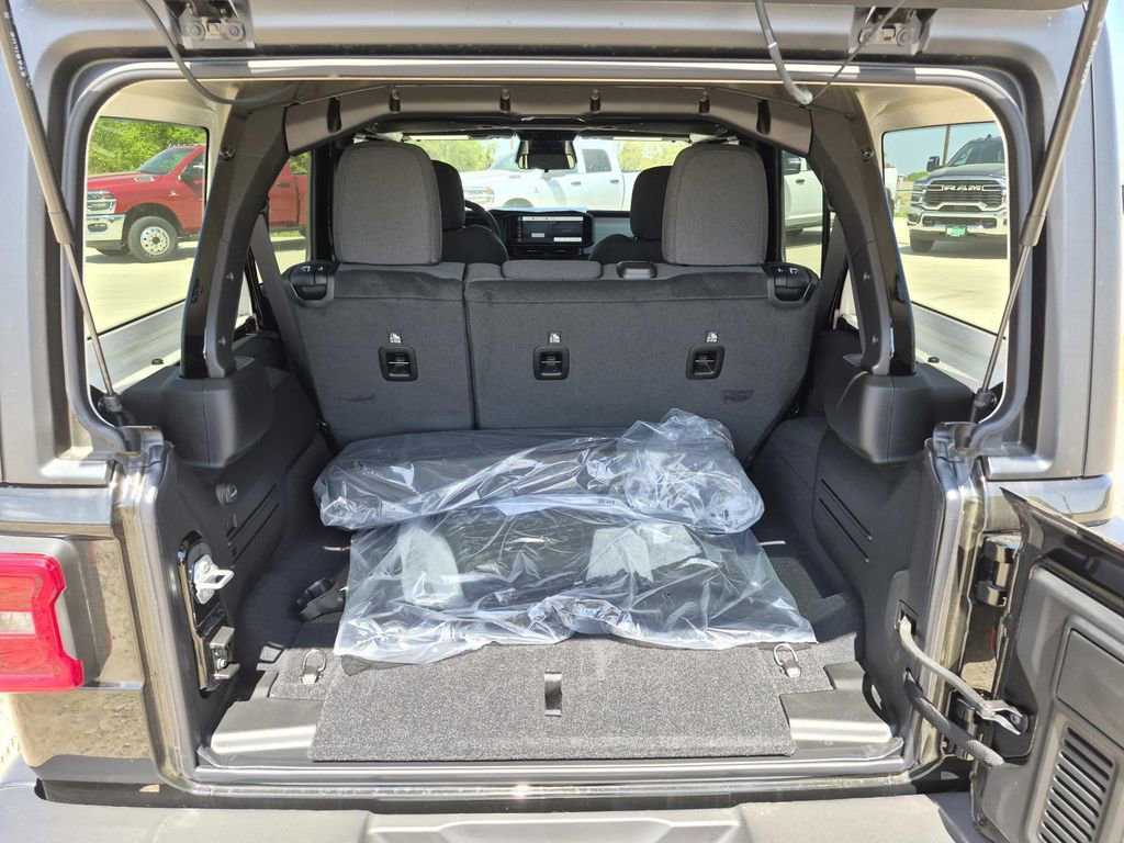 New 2026 Jeep Wrangler Unlimited Sport image 8