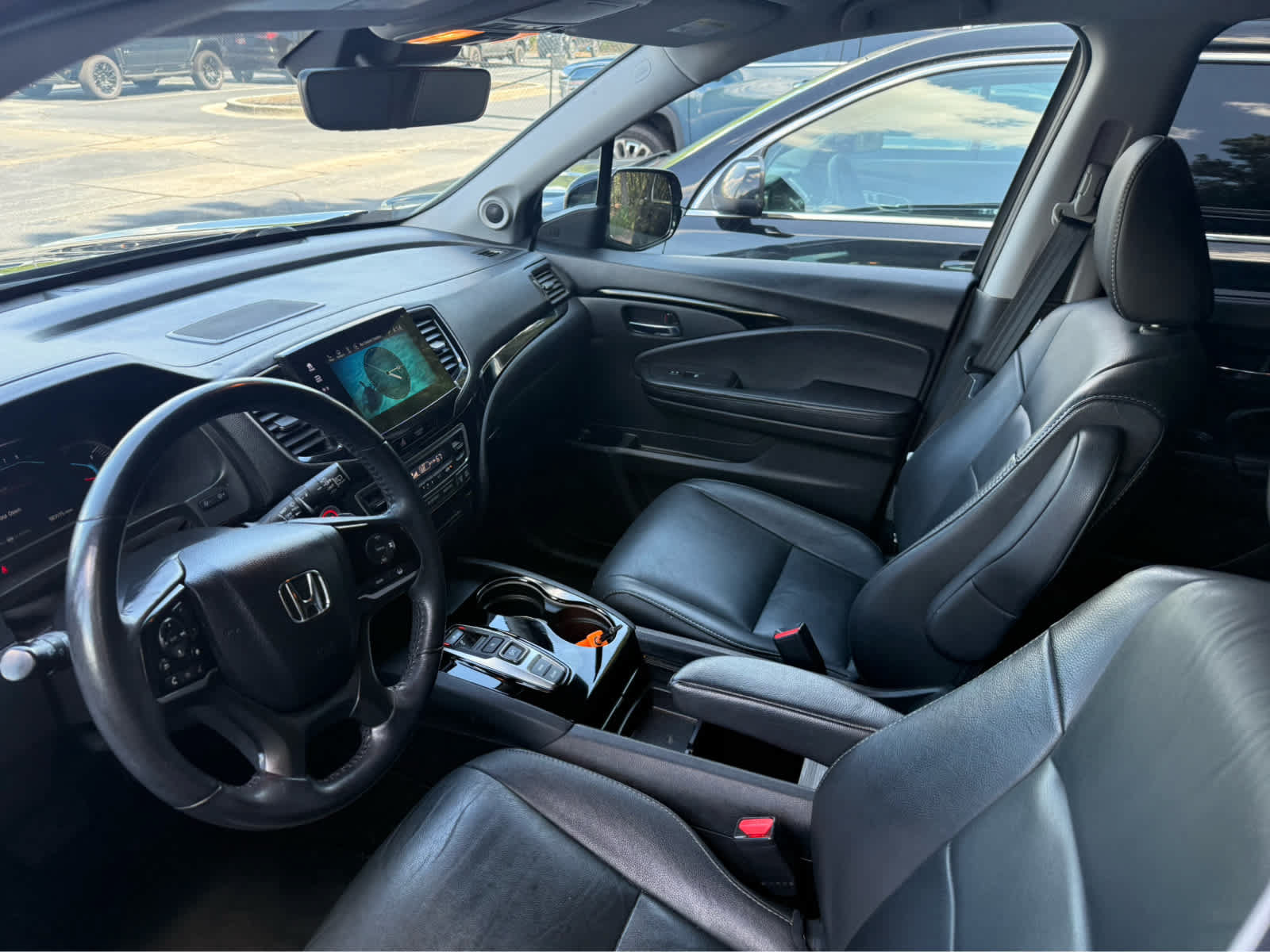 Used 2020 Honda Pilot Touring image 3