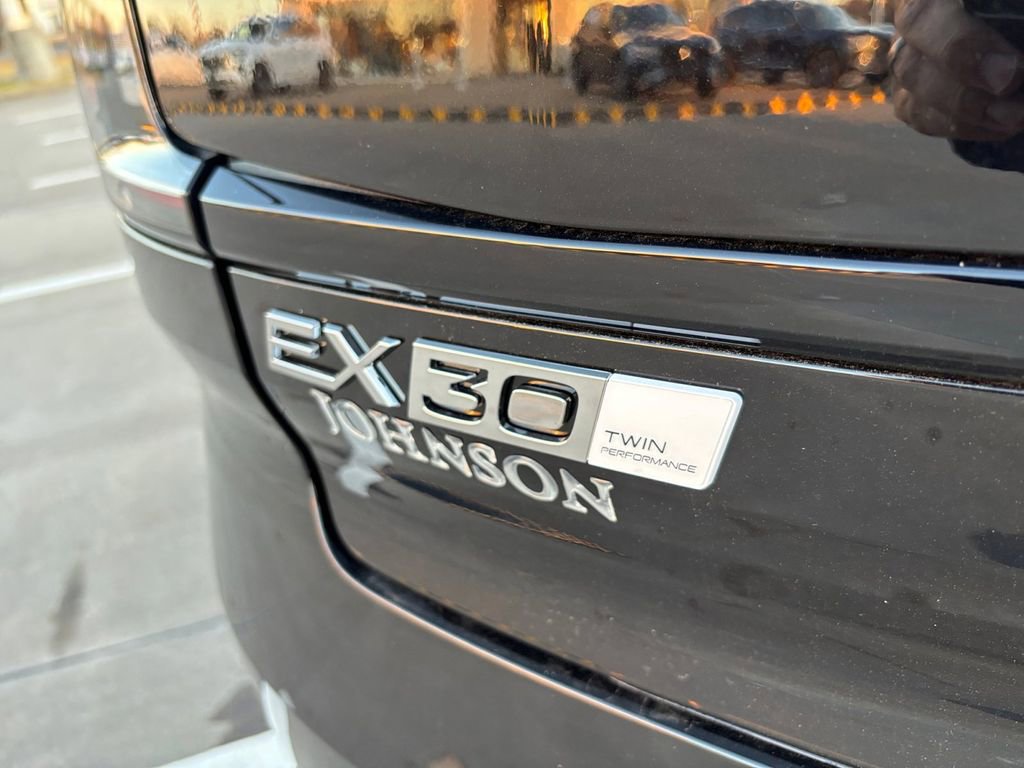 New 2025 Volvo EX30 Ultra w/ Protection Package Premier image 5