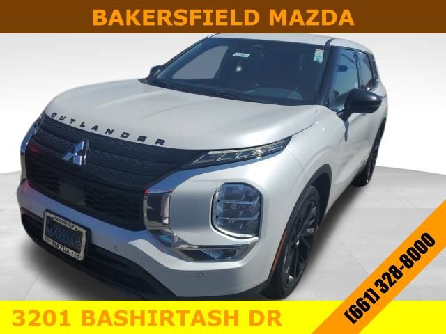 Used 2023 Mitsubishi Outlander SE Black Edition