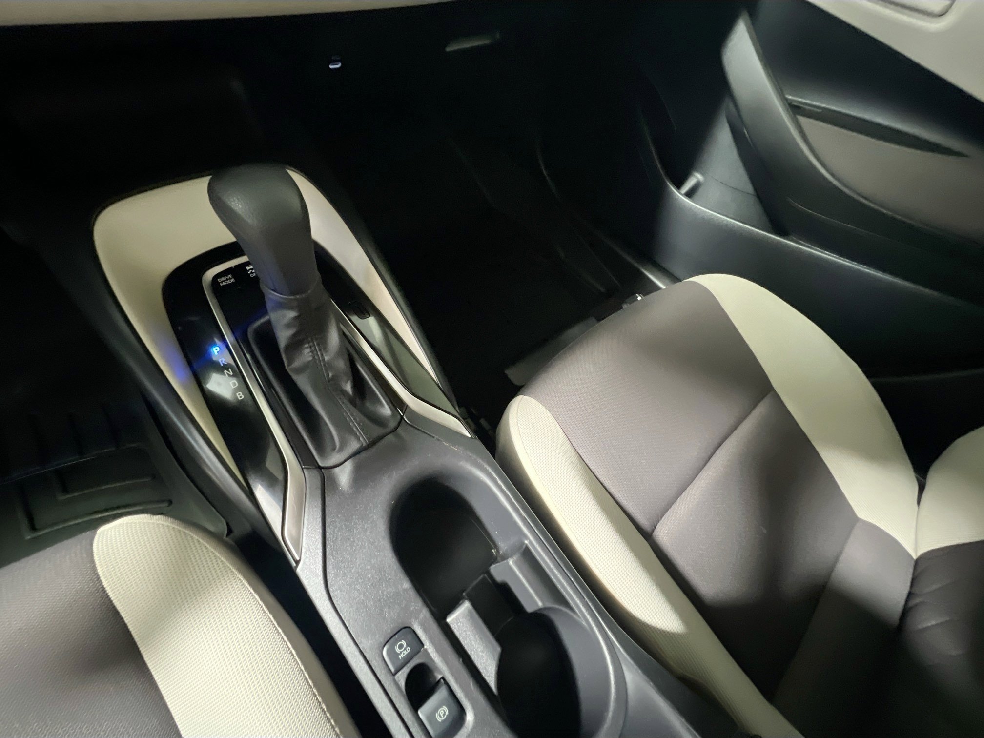 Used 2023 Toyota Corolla LE image 25