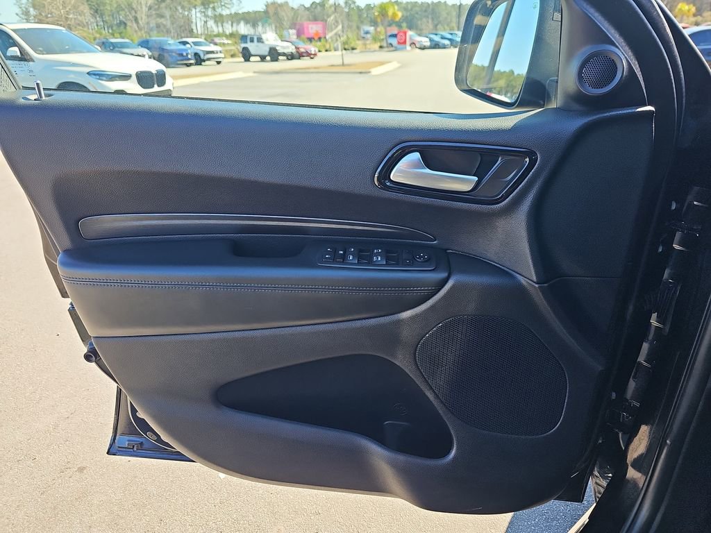 Used 2023 Dodge Durango SXT image 29