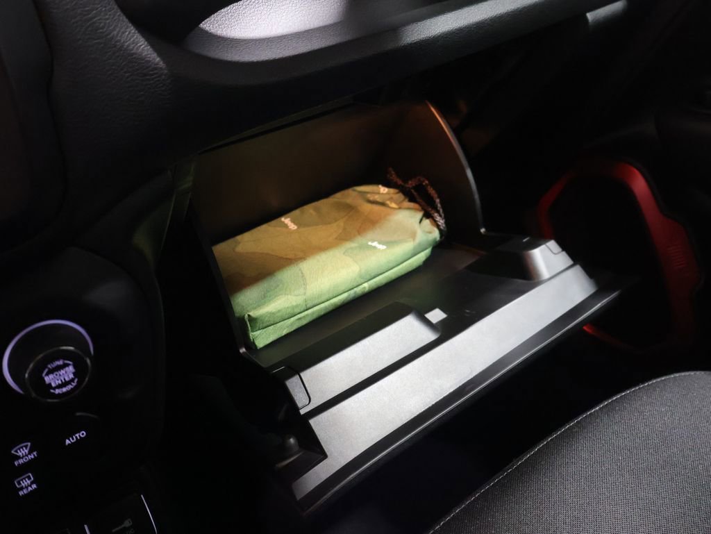 Used 2019 Jeep Renegade Trailhawk w/ LED Lighting Group image 29