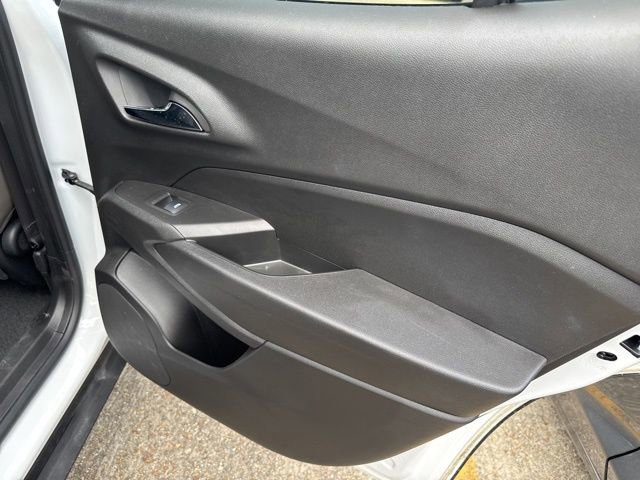 Used 2025 Chevrolet Trax ACTIV w/ Driver Confidence Package FWD image 20
