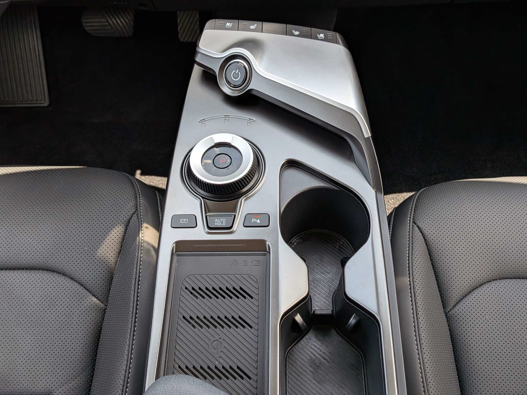 Certified 2024 Kia EV6 Wind w/ Wind Technology Package RWD image 23