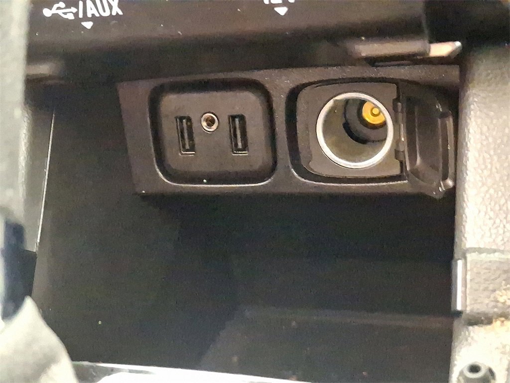 Used 2022 Buick Encore Preferred w/ Safety Package image 24