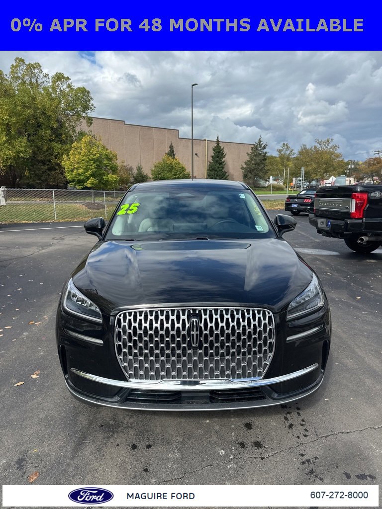 New 2025 Lincoln Corsair AWD image 3
