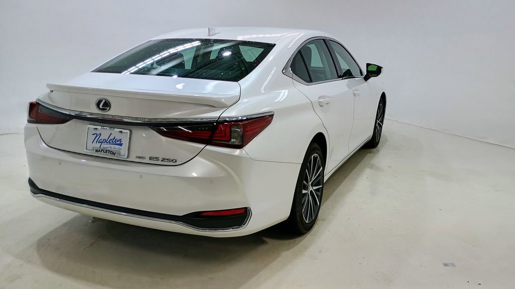 Used 2023 Lexus ES 250 w/ Premium Package AWD/4WD image 6