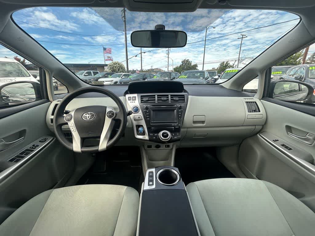 Used 2012 Toyota Prius V Three FWD image 10