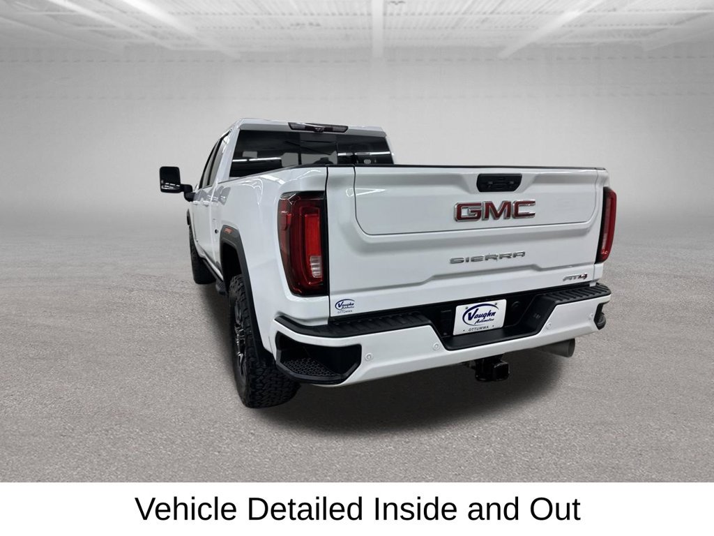 Used 2021 GMC Sierra 2500 AT4 w/ AT4 Premium Plus Package AWD/4WD image 11