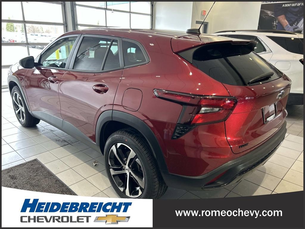 Used 2024 Chevrolet Trax RS w/ Driver Confidence Package image 5