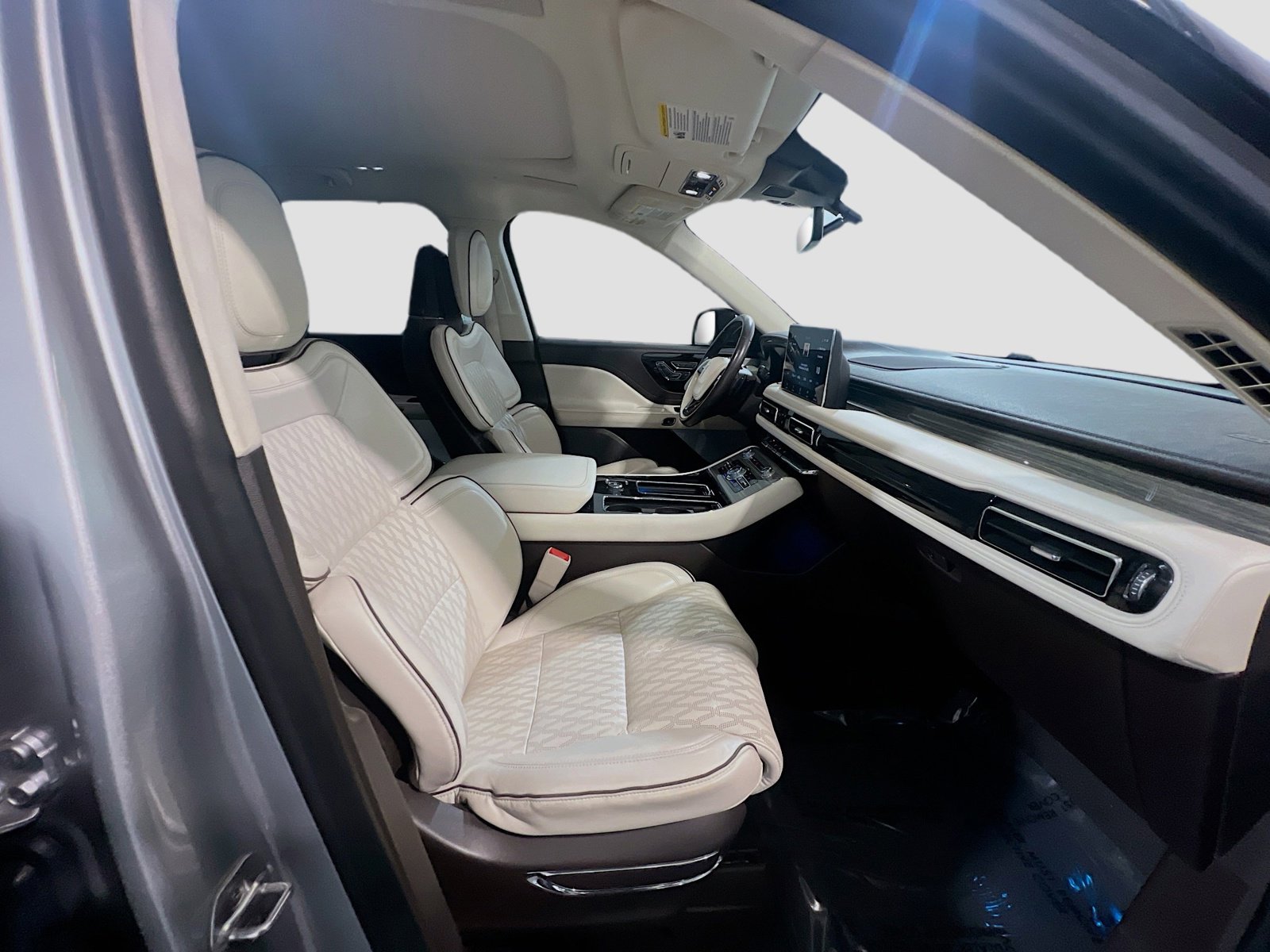 Used 2020 Lincoln Aviator Black Label image 24