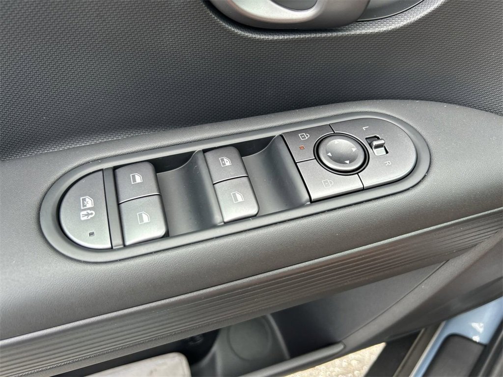 New 2025 Hyundai Ioniq 5 SE image 21