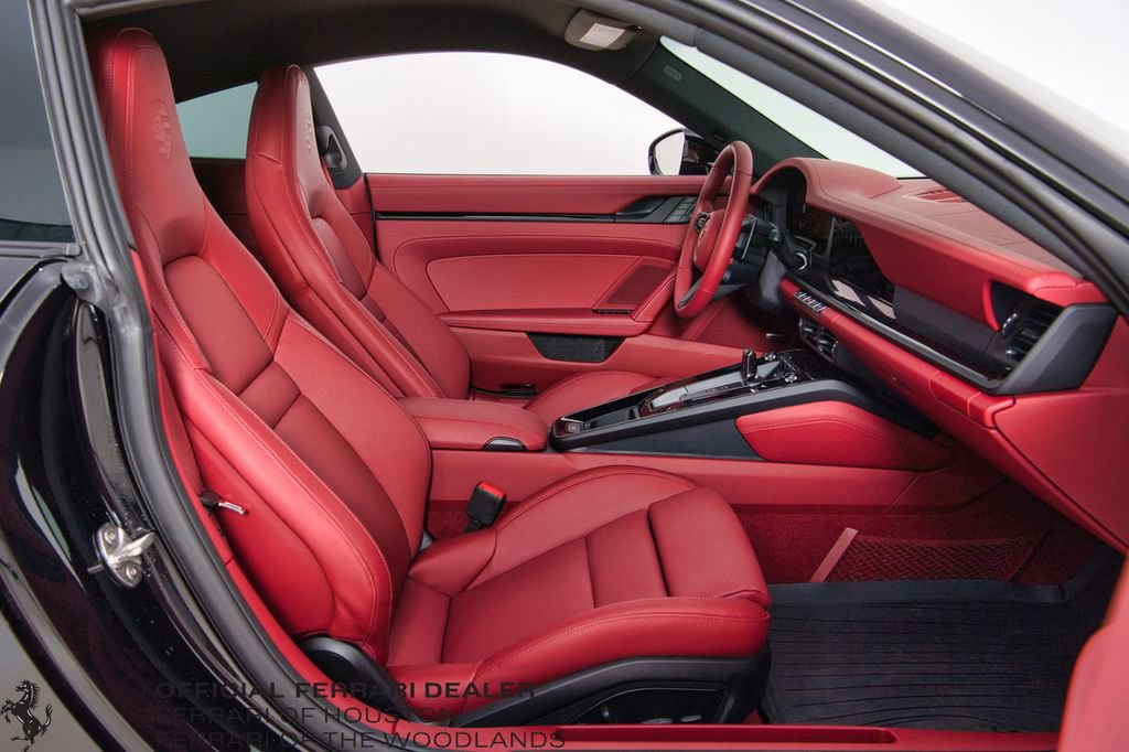 Used 2025 Porsche 911 Carrera image 16