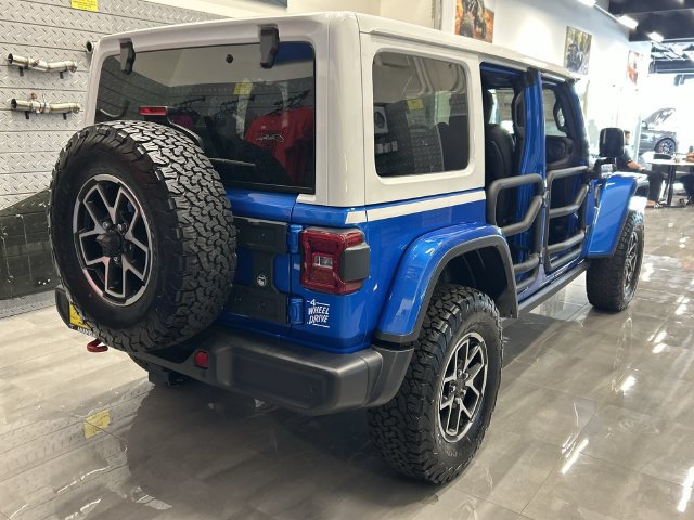 New 2026 Jeep Wrangler Unlimited Rubicon w/ Whitecap Package AWD/4WD image 12