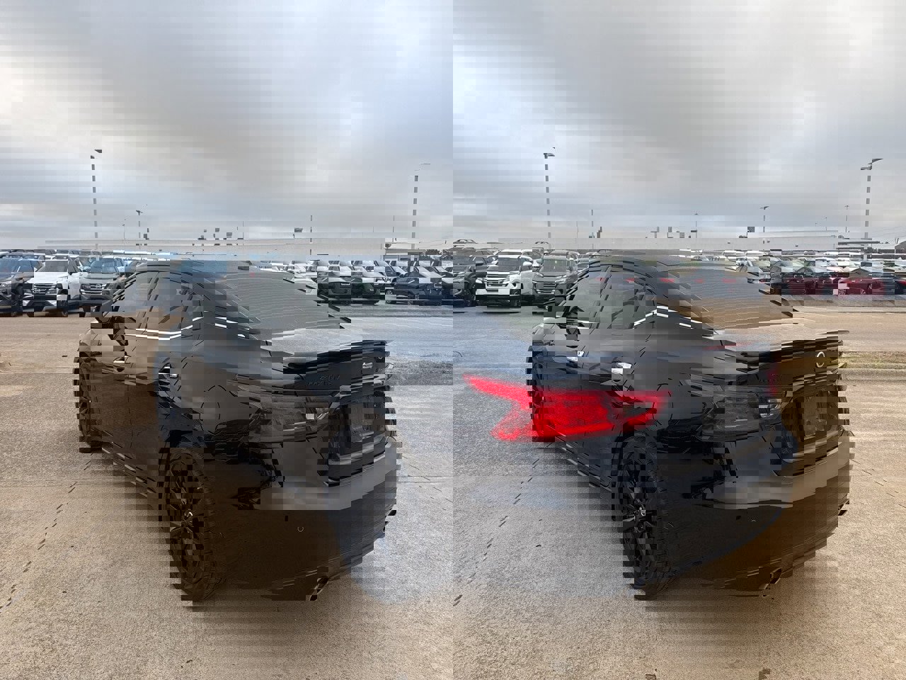 Used 2018 Nissan Maxima SR w/ Midnight Edition image 5