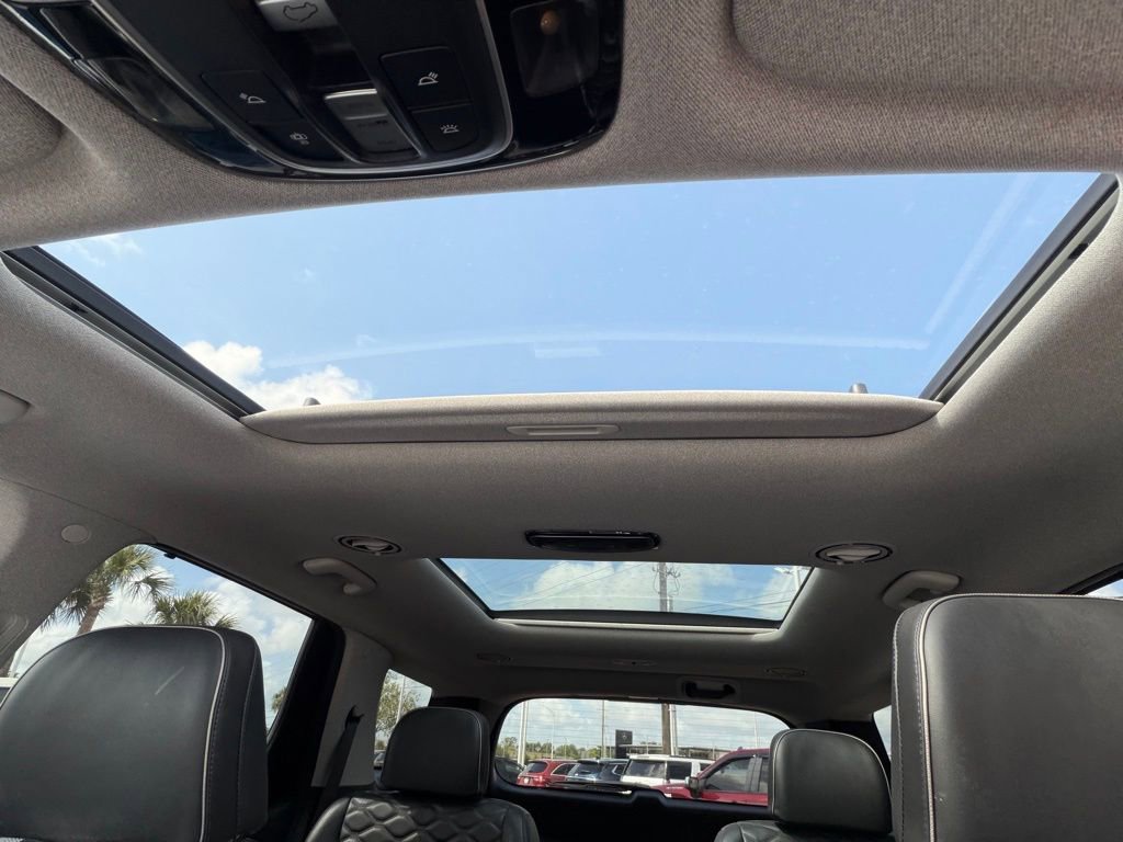 Used 2021 Hyundai Palisade Limited image 24