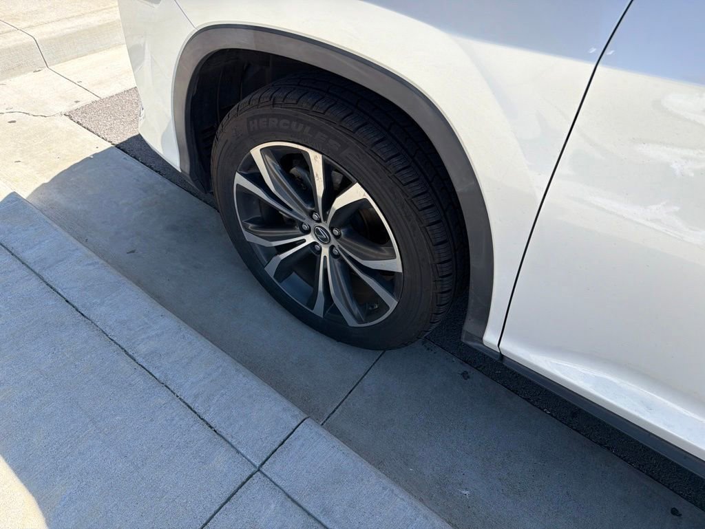 Used 2020 Lexus RX 450hL AWD w/ Premium Package image 24