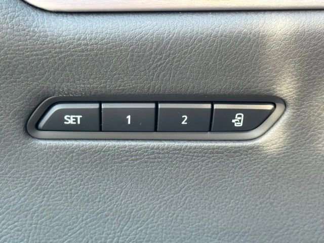 Certified 2024 Cadillac XT6 Premium Luxury w/ Platinum Package image 17