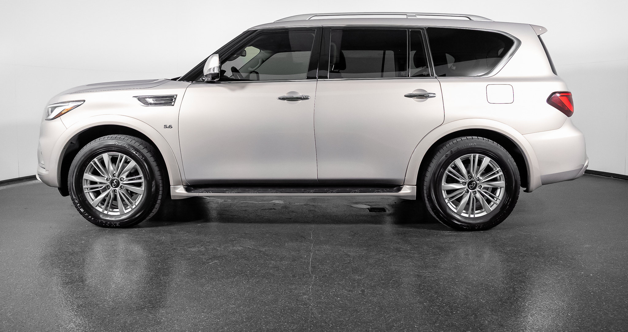 Used 2019 INFINITI QX80 Luxe w/ Proassist Package RWD image 13