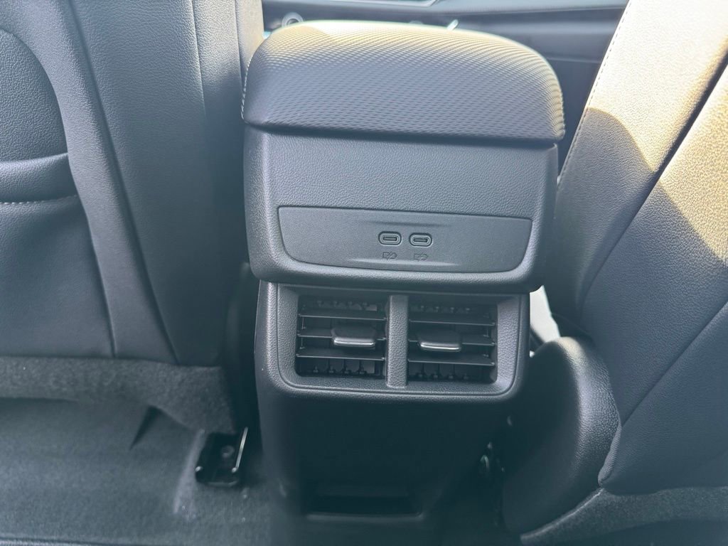 New 2026 Chevrolet Equinox LT w/ Convenience Package II image 32