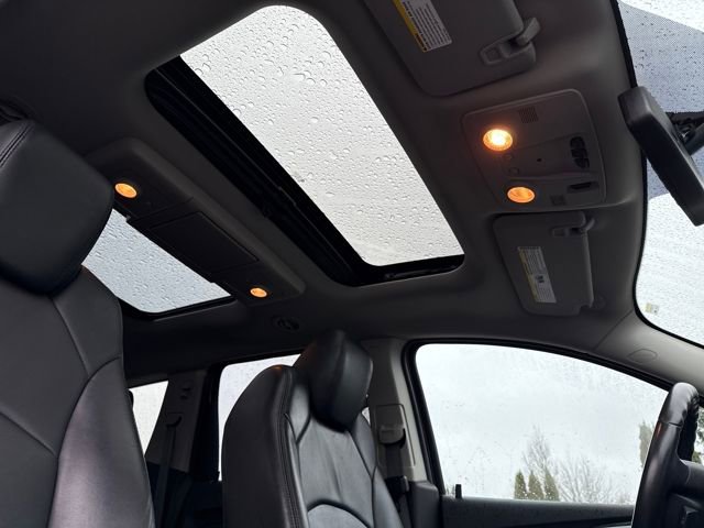 Used 2012 Chevrolet Traverse LT image 26