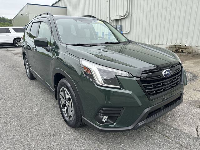 Used 2024 Subaru Forester Premium AWD/4WD image 11