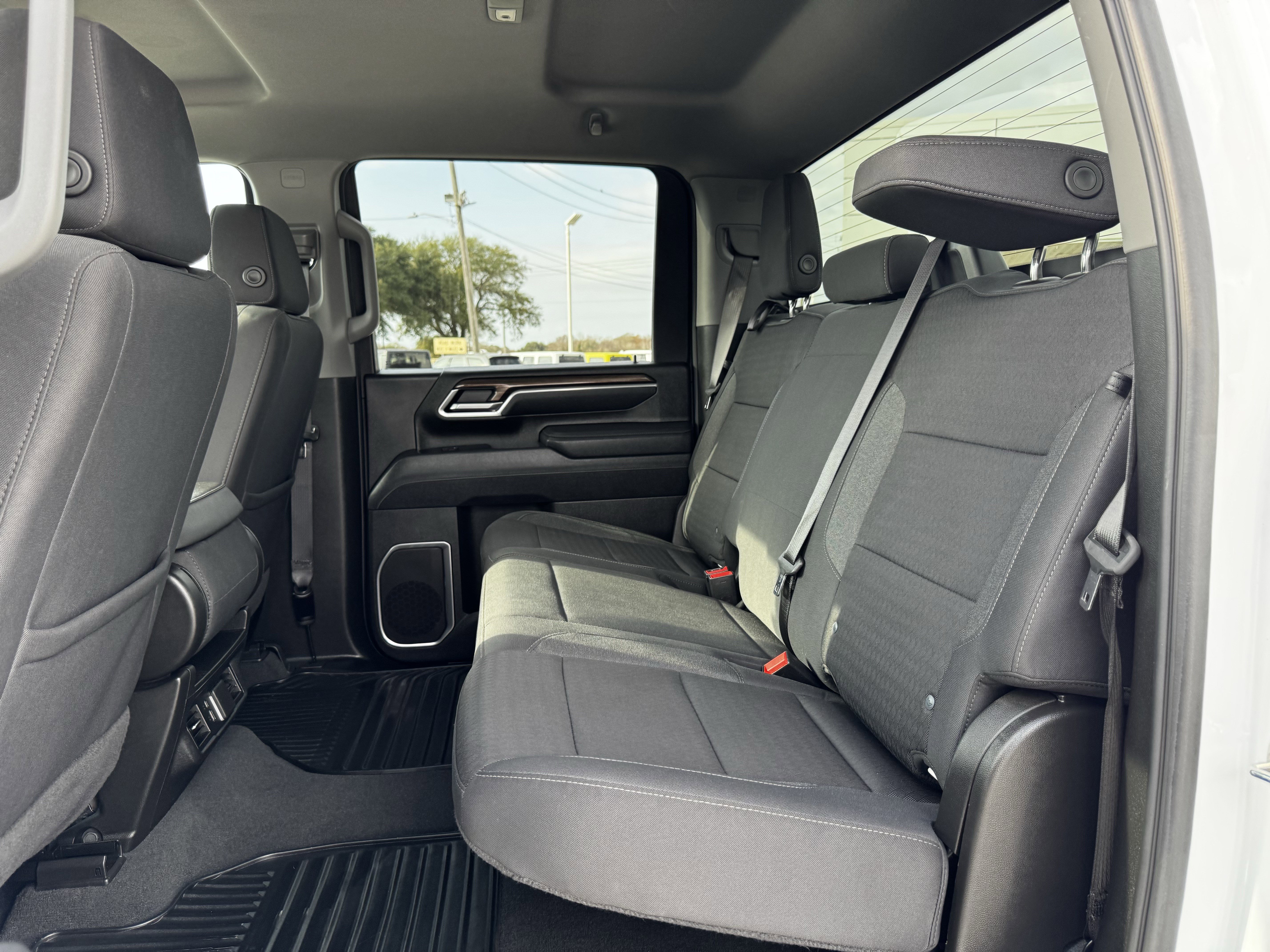 Used 2025 Chevrolet Silverado 2500 LT w/ Convenience Package AWD/4WD image 30