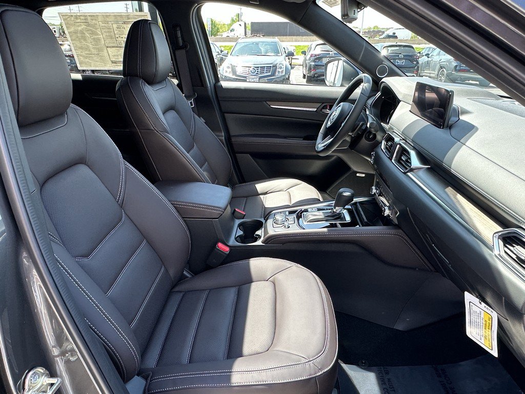 New 2025 MAZDA CX-5 Signature AWD/4WD image 14