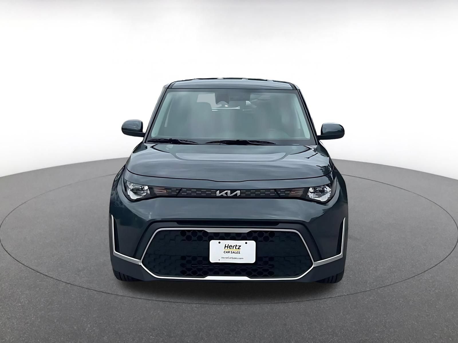 Used 2025 Kia Soul LX w/ LX Technology Package FWD image 4