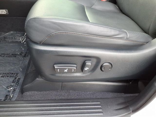 Used 2023 Lexus GX 460 Luxury w/ Sport Design Package image 14