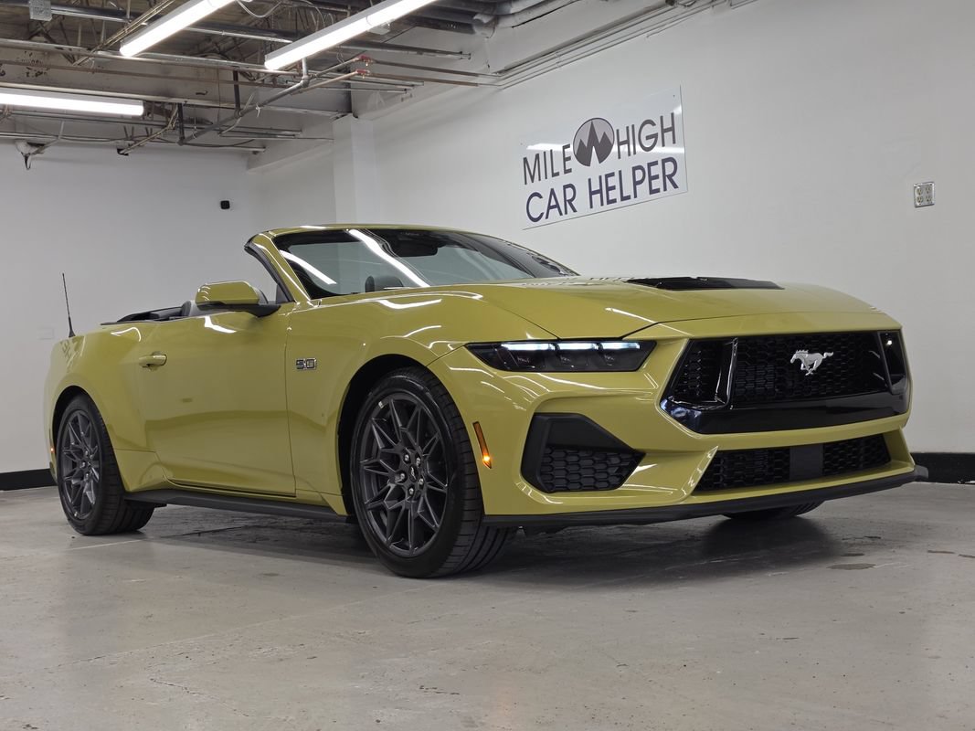 Used 2025 Ford Mustang GT Premium w/ GT Performance Package RWD image 9