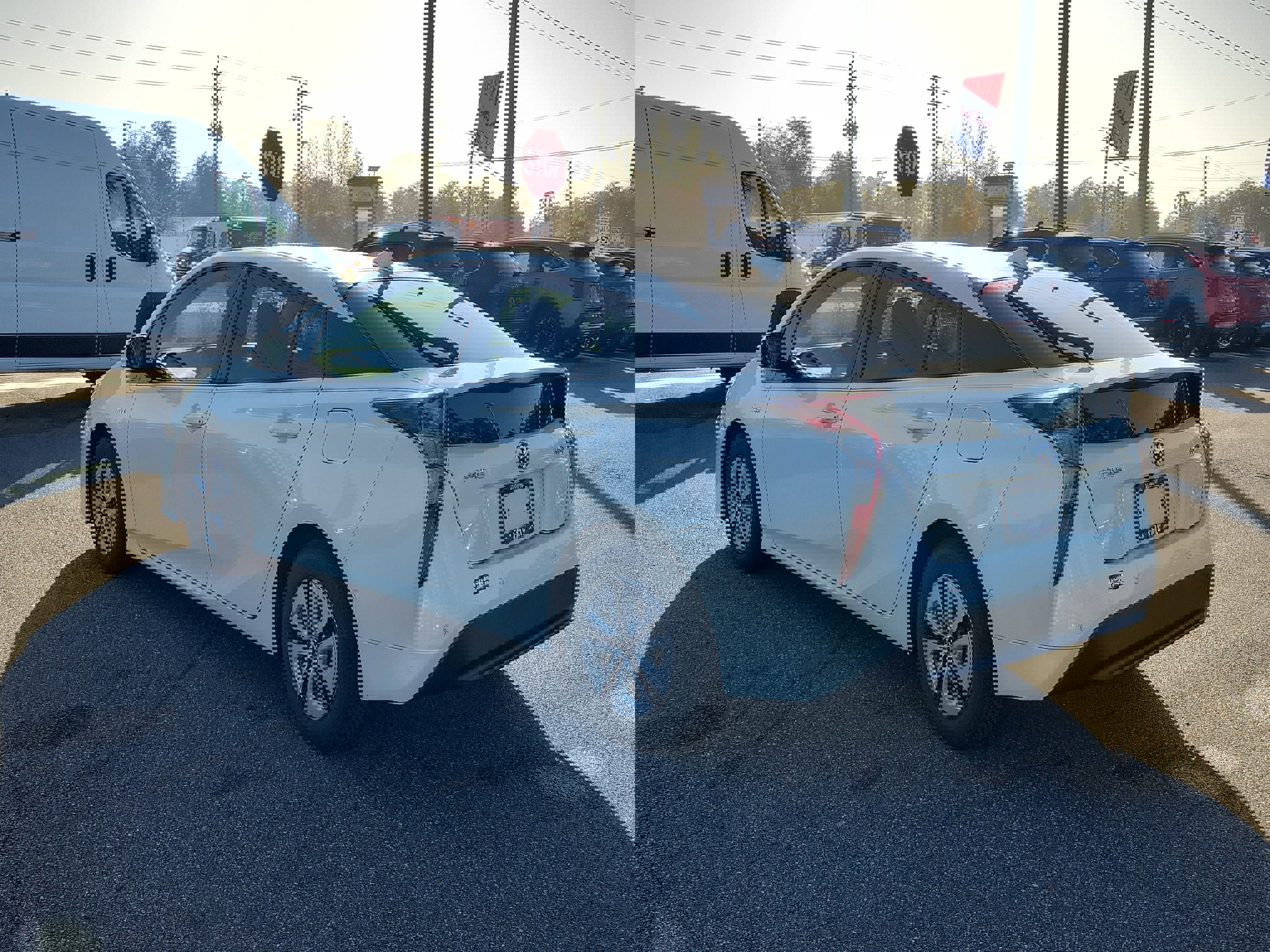 Used 2018 Toyota Prius Four image 4