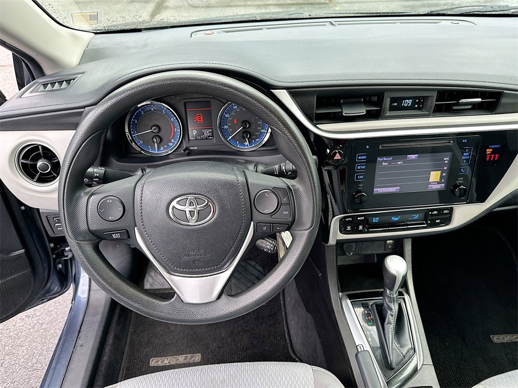 Used 2018 Toyota Corolla L image 19
