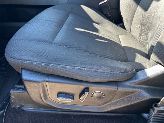 Used 2018 Ford F150 XLT w/ Equipment Group 302A Luxury AWD/4WD image 32