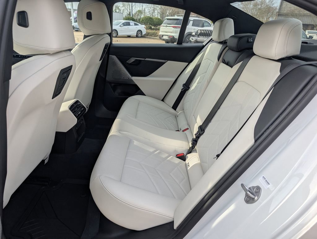 Used 2025 BMW 530i 530i image 31