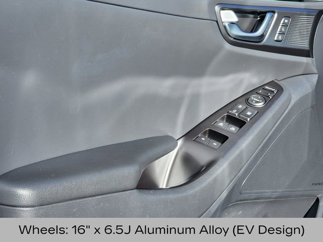 Used 2020 Hyundai Ioniq Limited image 12