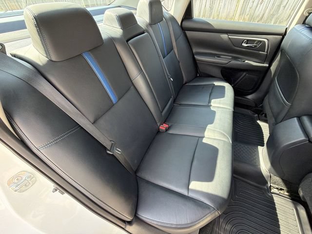 Used 2018 Nissan Altima 2.5 SR w/ SR Midnight Edition FWD image 28