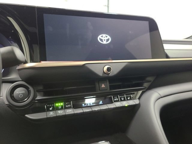 New 2026 Toyota Crown Platinum AWD/4WD image 29