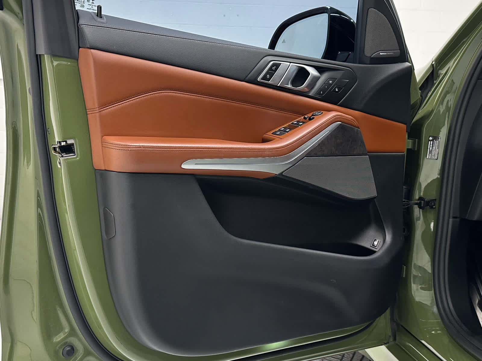 Used 2021 BMW X5 xDrive45e w/ M Sport Package image 23