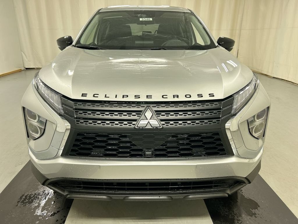 New 2026 Mitsubishi Eclipse Cross LE AWD/4WD image 3