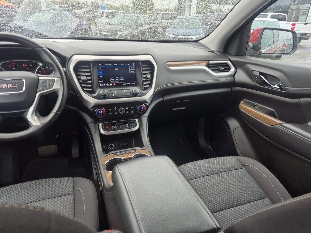 Certified 2023 GMC Acadia SLE w/ Driver Convenience Package AWD/4WD image 10